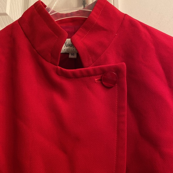 Neiman Marcus exclusive red suit set - Picture 4 of 10